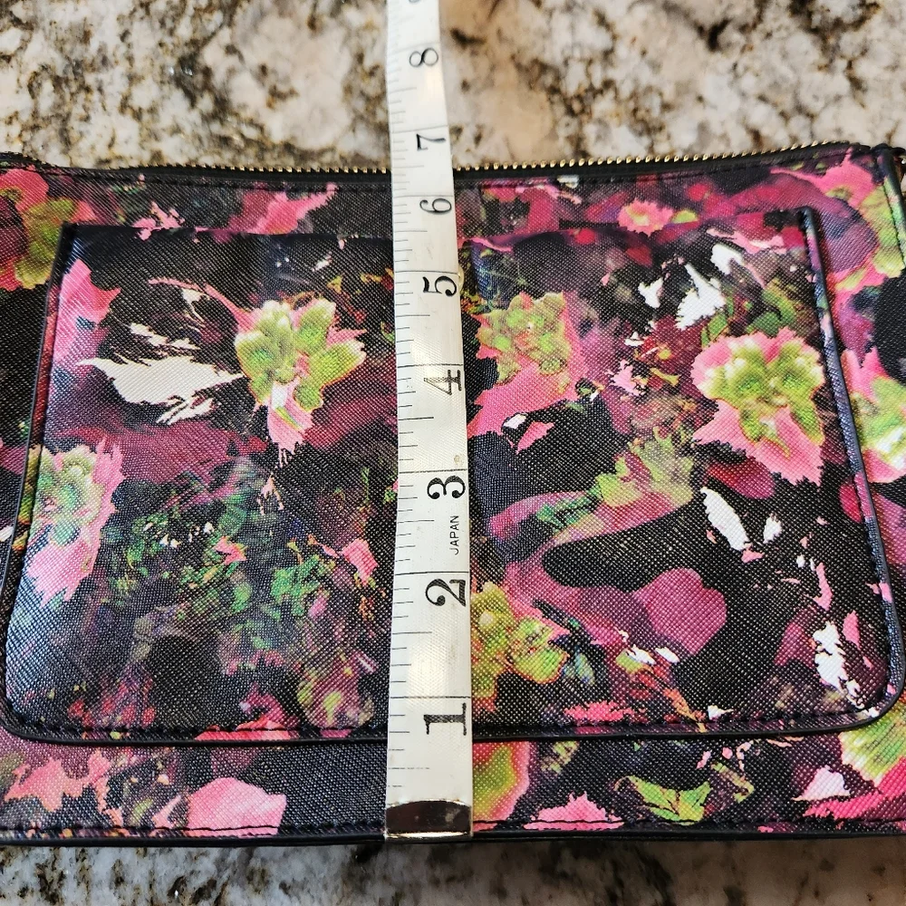Steve Madden Wristlet, Black Pink Floral Clutch Wallet EUC Tassel Vegan Leather